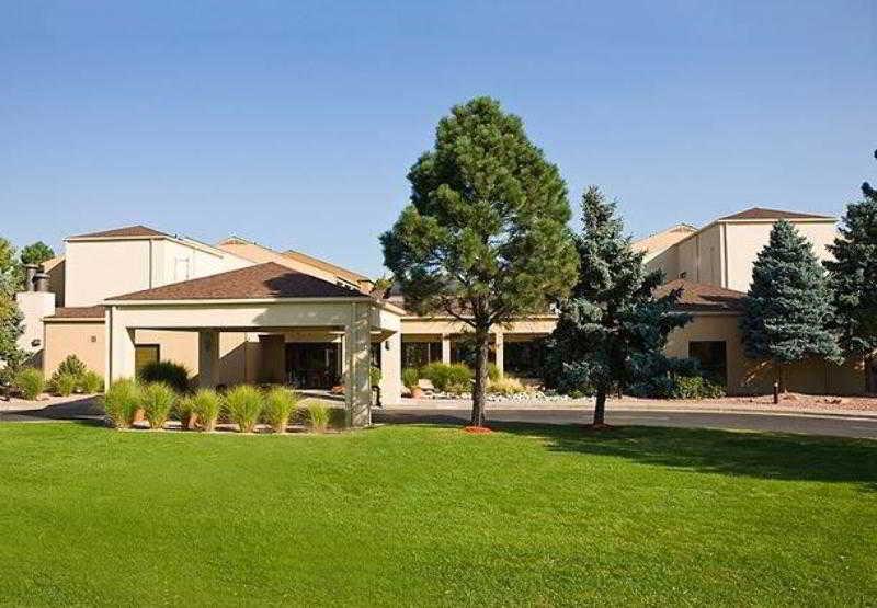 Courtyard By Marriott Denver Central Park Bagian luar foto