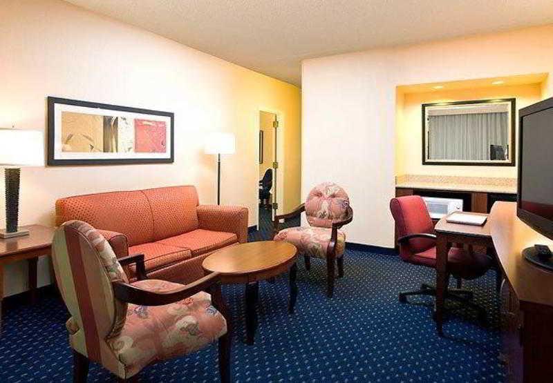 Courtyard By Marriott Denver Central Park Ruang foto