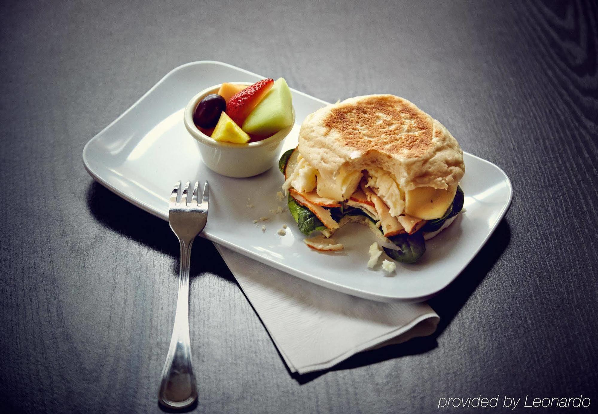 Courtyard By Marriott Denver Central Park Bagian luar foto