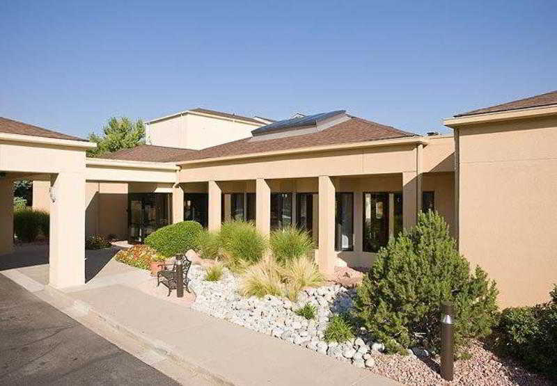 Courtyard By Marriott Denver Central Park Bagian luar foto
