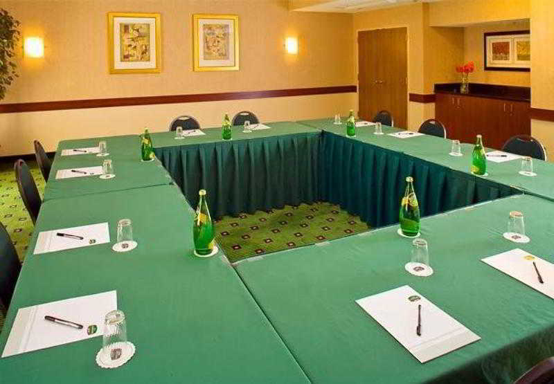 Courtyard By Marriott Denver Central Park Bagian luar foto