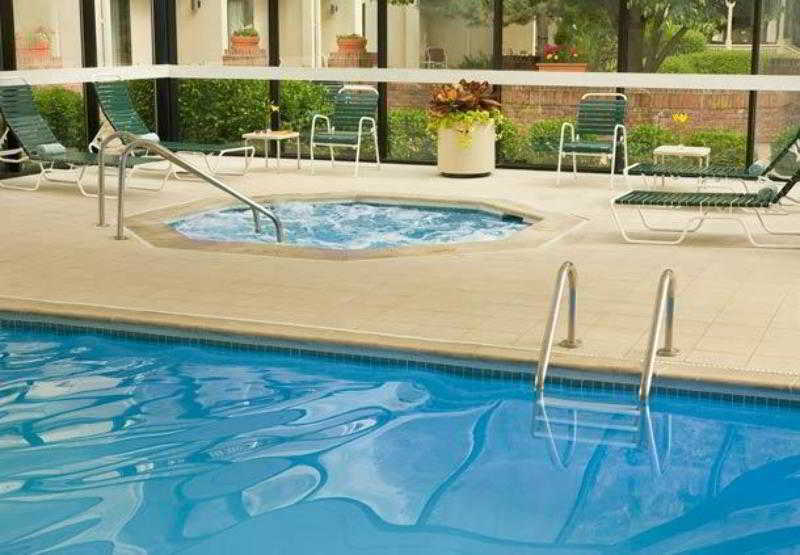 Courtyard By Marriott Denver Central Park Bagian luar foto